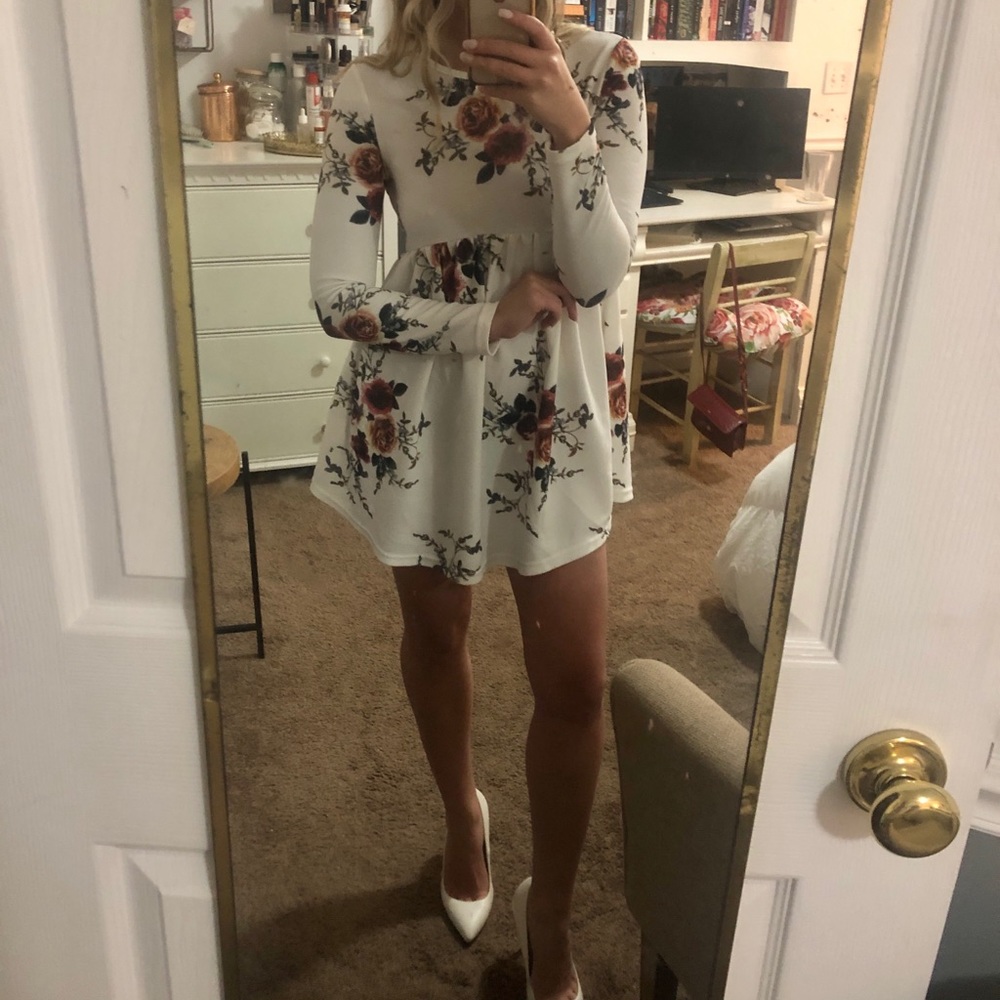 White floral Empire wasted baby doll dress